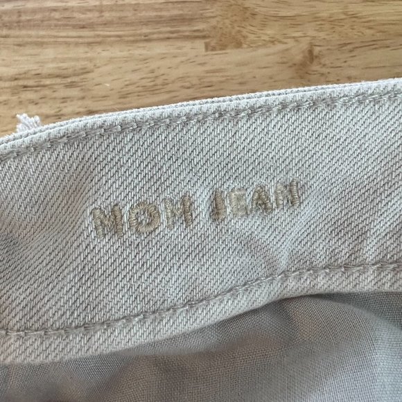 American Eagle Mom Jeans High Rise Distressed Destroyed Grey Denim Size 0 - Picture 6 of 12